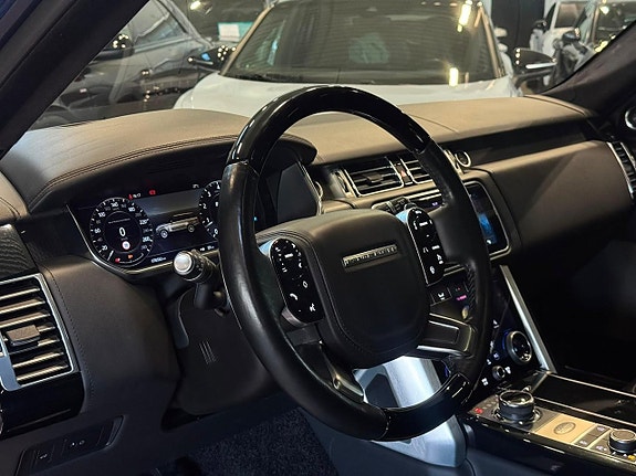 Land Rover Range Rover 9 of 22