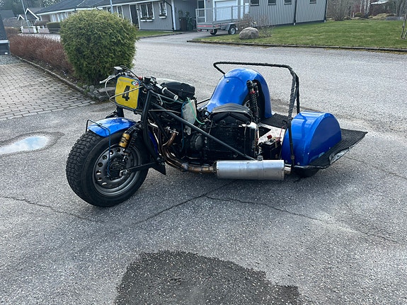 Honda Blackbird. Isbana/Backhoj 2 of 4