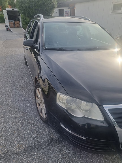 Volkswagen Passat 3 of 14