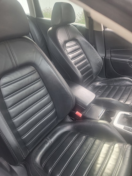 Volkswagen Passat 7 of 14