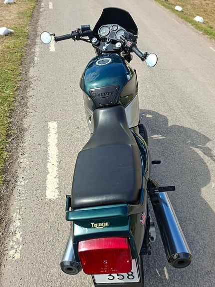 Triumph Trident 4 of 4