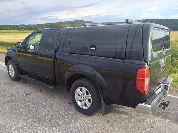 Nissan King Cab 4 of 5