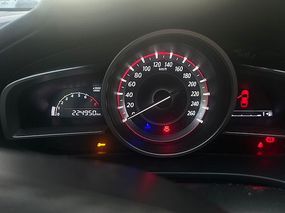 Mazda 3 5 of 5