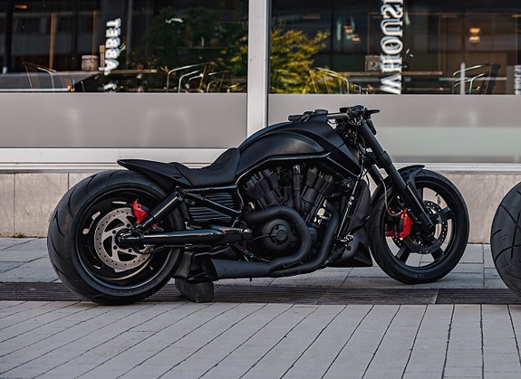 Harley-Davidson Nightrod OPM 300 Custom V-Rod 5 of 12