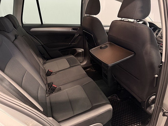 Volkswagen Golf Sportsvan 15 of 15