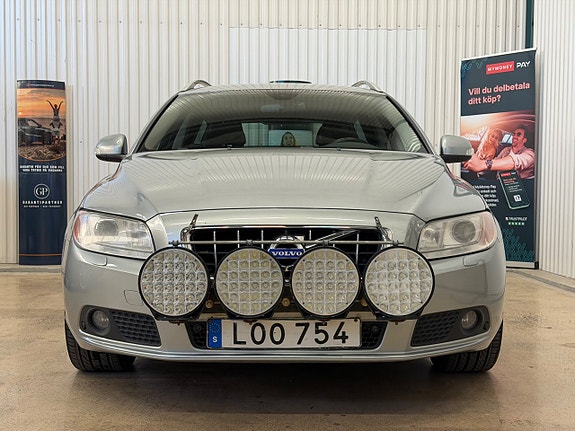 Volvo V70 3 of 18