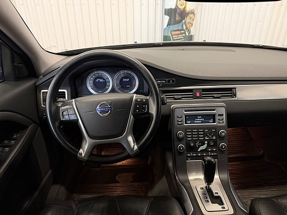 Volvo V70 9 of 18