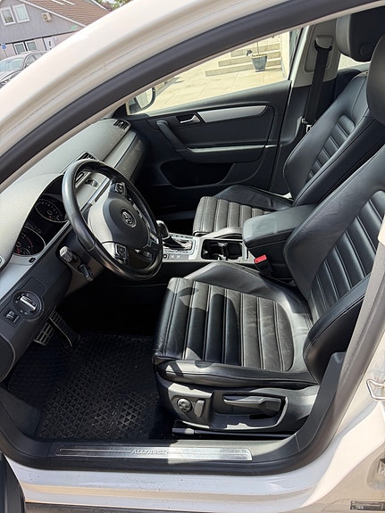 Volkswagen Passat Alltrack 5 of 5