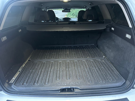 Volvo V70 7 of 17