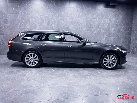 Volvo V90 8 of 30