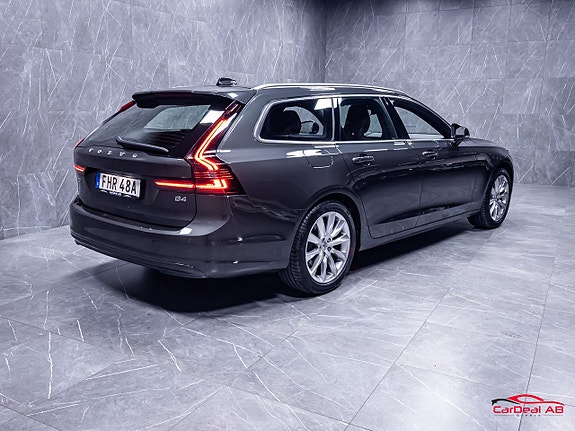 Volvo V90 7 of 30