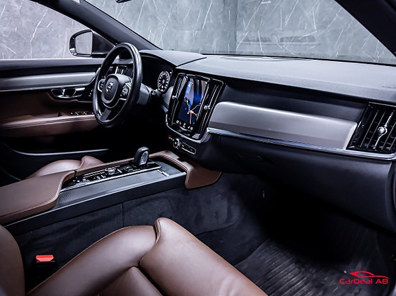 Volvo V90 14 of 30