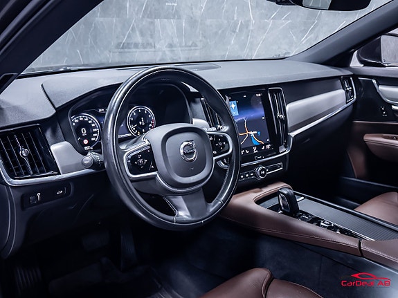 Volvo V90 12 of 30