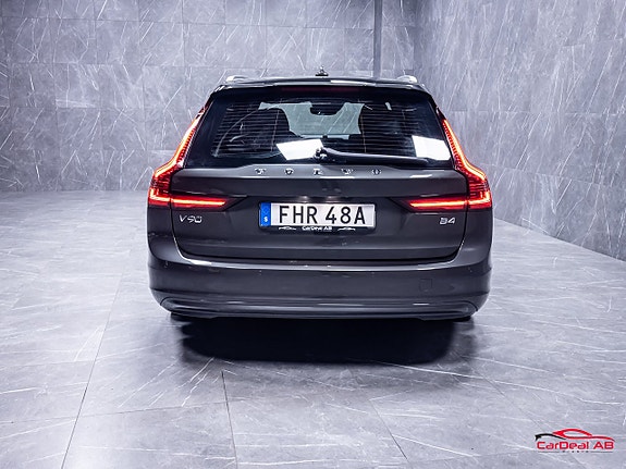 Volvo V90 6 of 30
