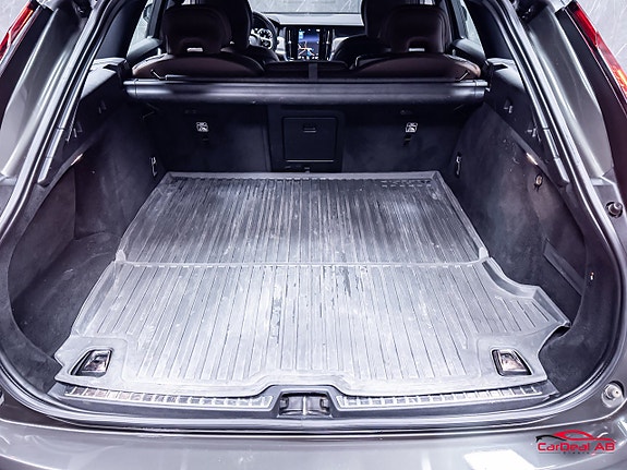 Volvo V90 17 of 30