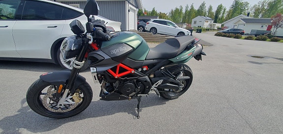 Aprilia Shiver 900 2 of 5