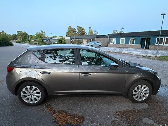 Seat Leon 5 of 5