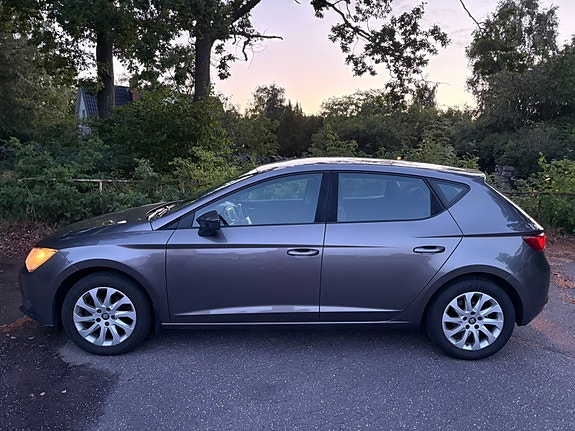 Seat Leon 4 of 5