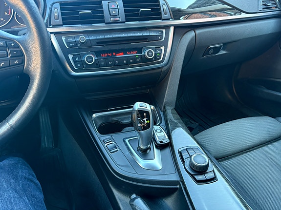 BMW 320d 10 of 12