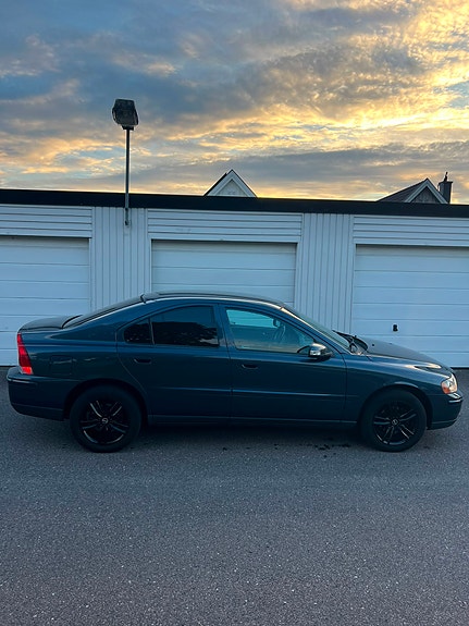 Volvo S60 9 of 15