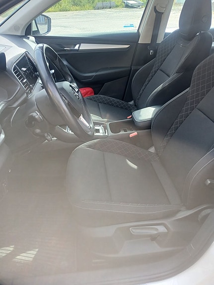 Skoda Karoq 9 of 16