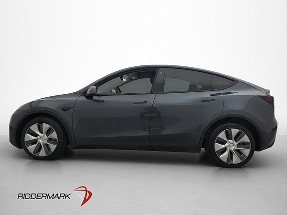 Tesla Model Y 5 of 5