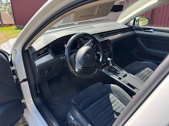 Volkswagen Passat 7 of 8