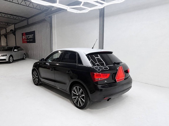 Audi A1 3 of 9