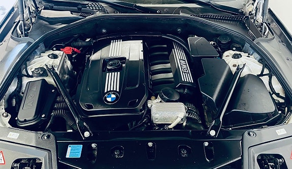 BMW 523i 13 of 13