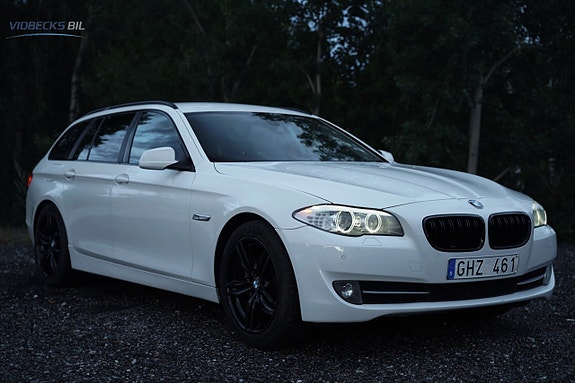 BMW 525d 3 of 5