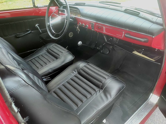 Volvo Amazon 4 of 5