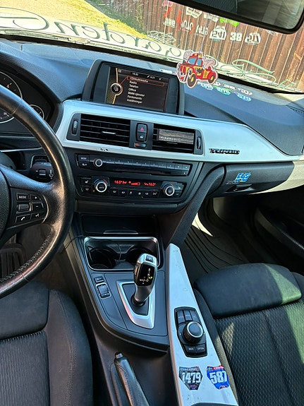 BMW 320d 11 of 18