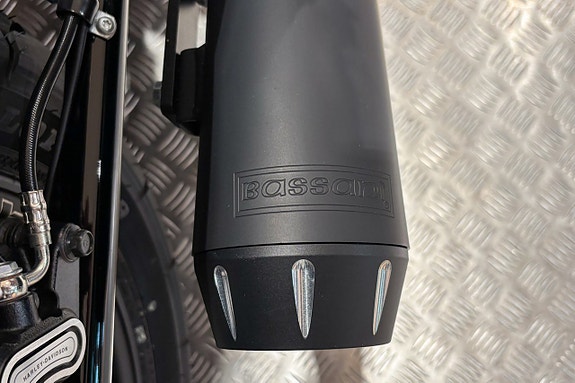 Harley-Davidson FXFBS Fat Bob 114 |Bassani|Motorbågar|Club Style|Handlebar bag|Sissy bar| 8 of 16