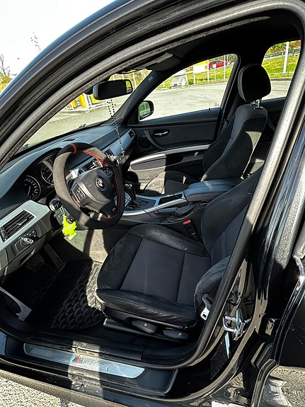 BMW 325i 7 of 9