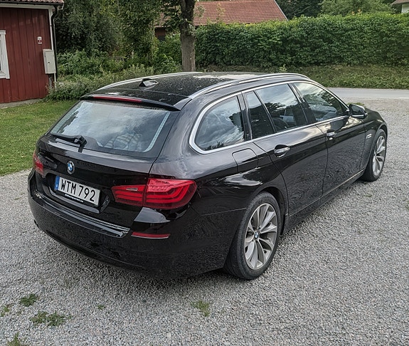 BMW 520d 2 of 3