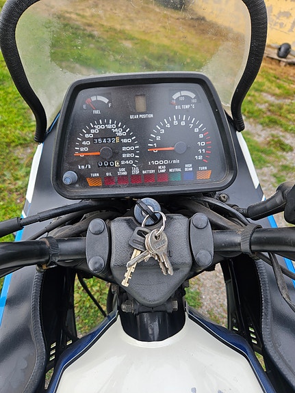 Suzuki GSX 1100 ES 6 of 10