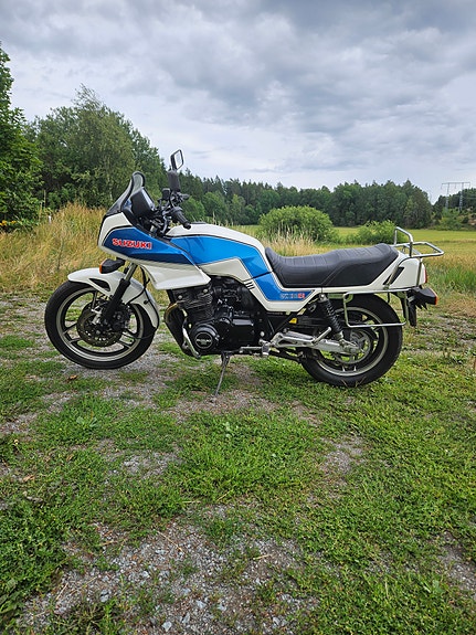 Suzuki GSX 1100 ES 2 of 10