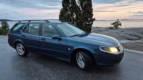 Saab 9-5 4 of 5