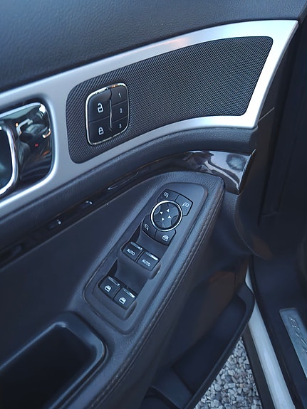 Ford Explorer 18 of 20