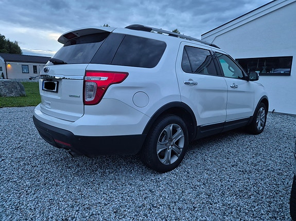 Ford Explorer 9 of 20