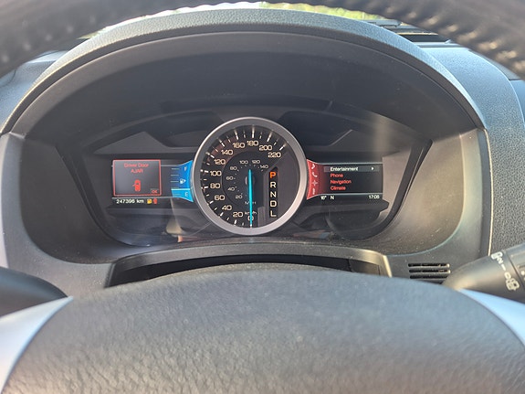 Ford Explorer 13 of 20
