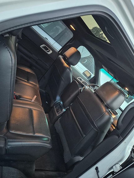 Ford Explorer 15 of 20