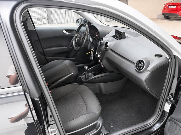 Audi A1 8 of 11