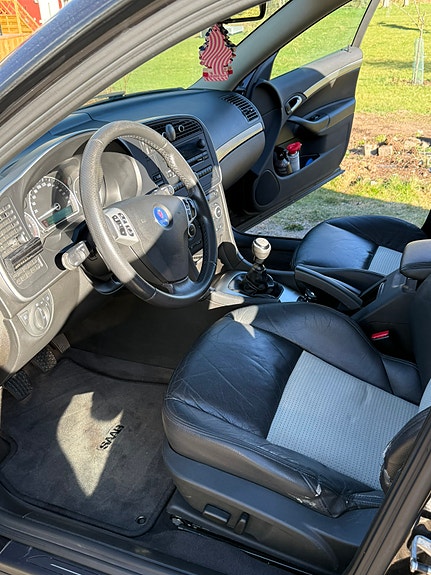 Saab 9-3 8 of 12