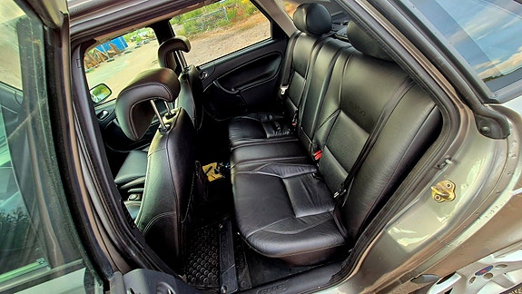 Saab 9-3 8 of 13
