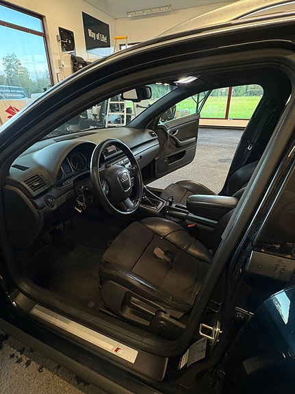 Audi A4 5 of 5