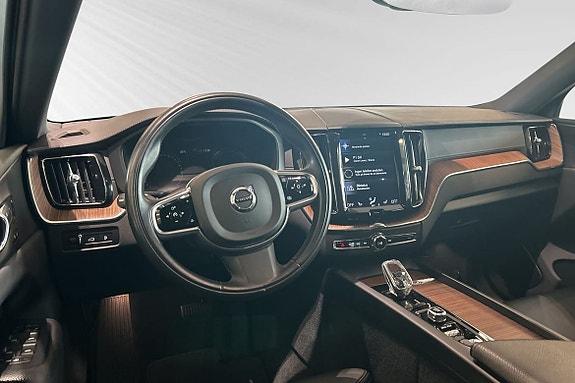Volvo XC60 9 of 30