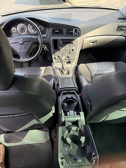 Volvo V70 5 of 5