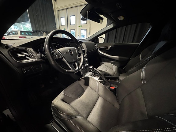 Volvo V40 5 of 5