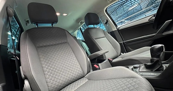 Volkswagen Tiguan 4 of 8
